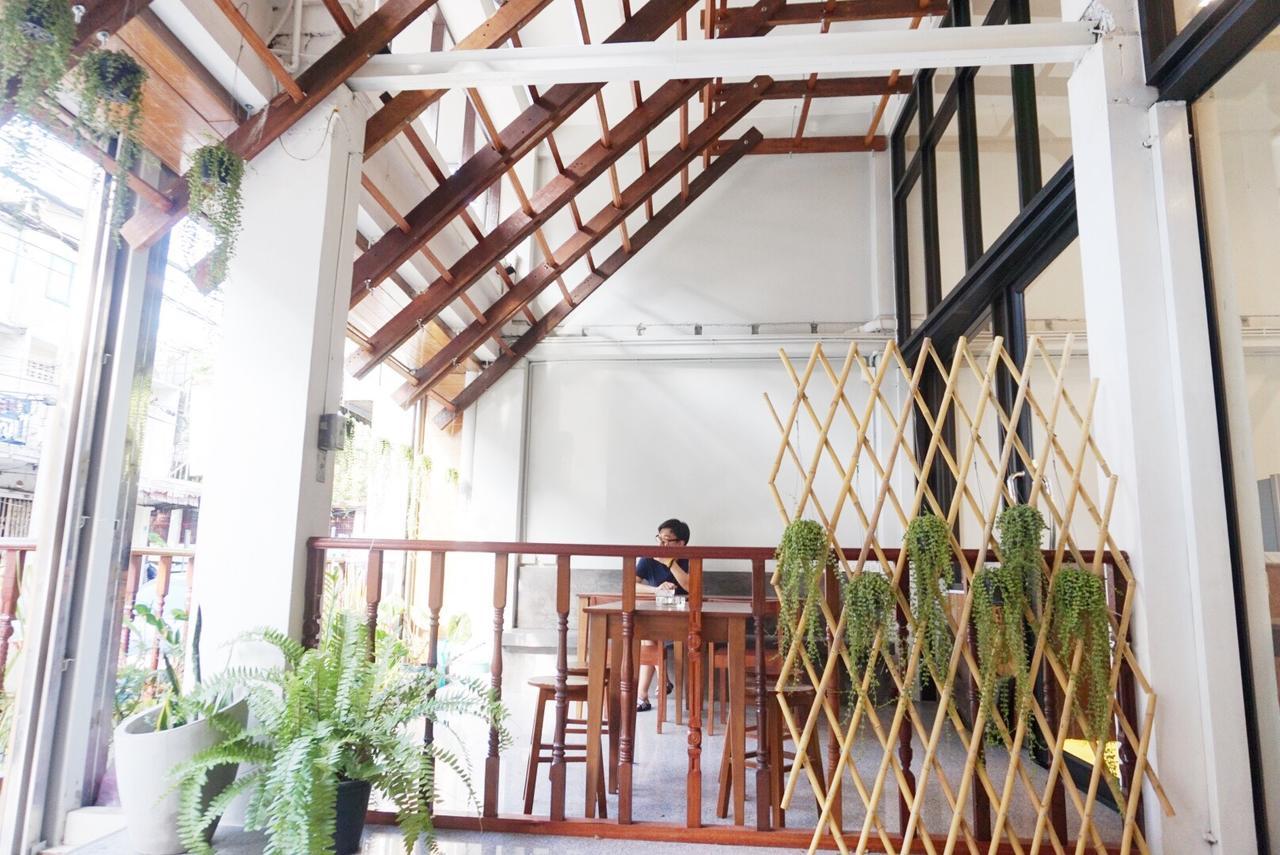 Boon Street Hostel Bangkok Exterior foto