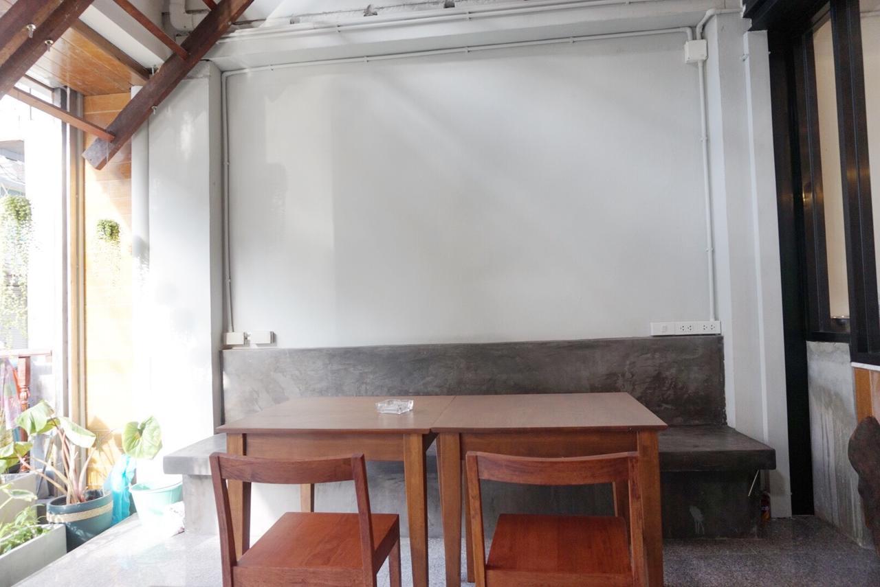 Boon Street Hostel Bangkok Exterior foto